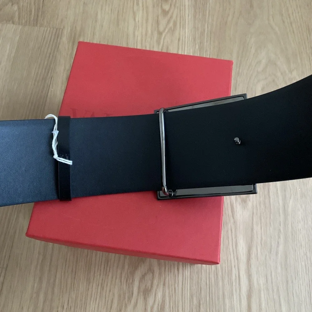 Valentino Garavani Big Stud Leather Belt Womens 85/34 Black Thick Made In Italy